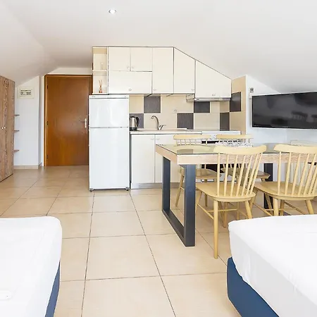 Le Monde Seaview Suites Nea Kallikrateia Exterior photo