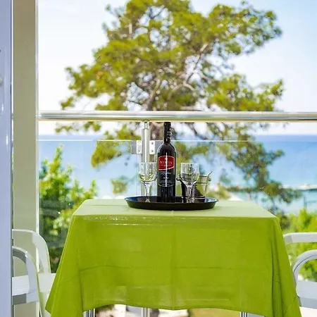 Le Monde Seaview Suites Nea Kallikrateia Exterior photo