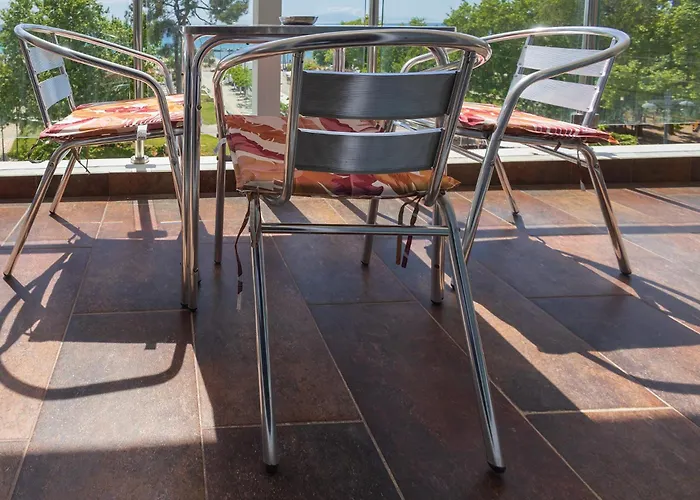Le Monde Seaview Suites