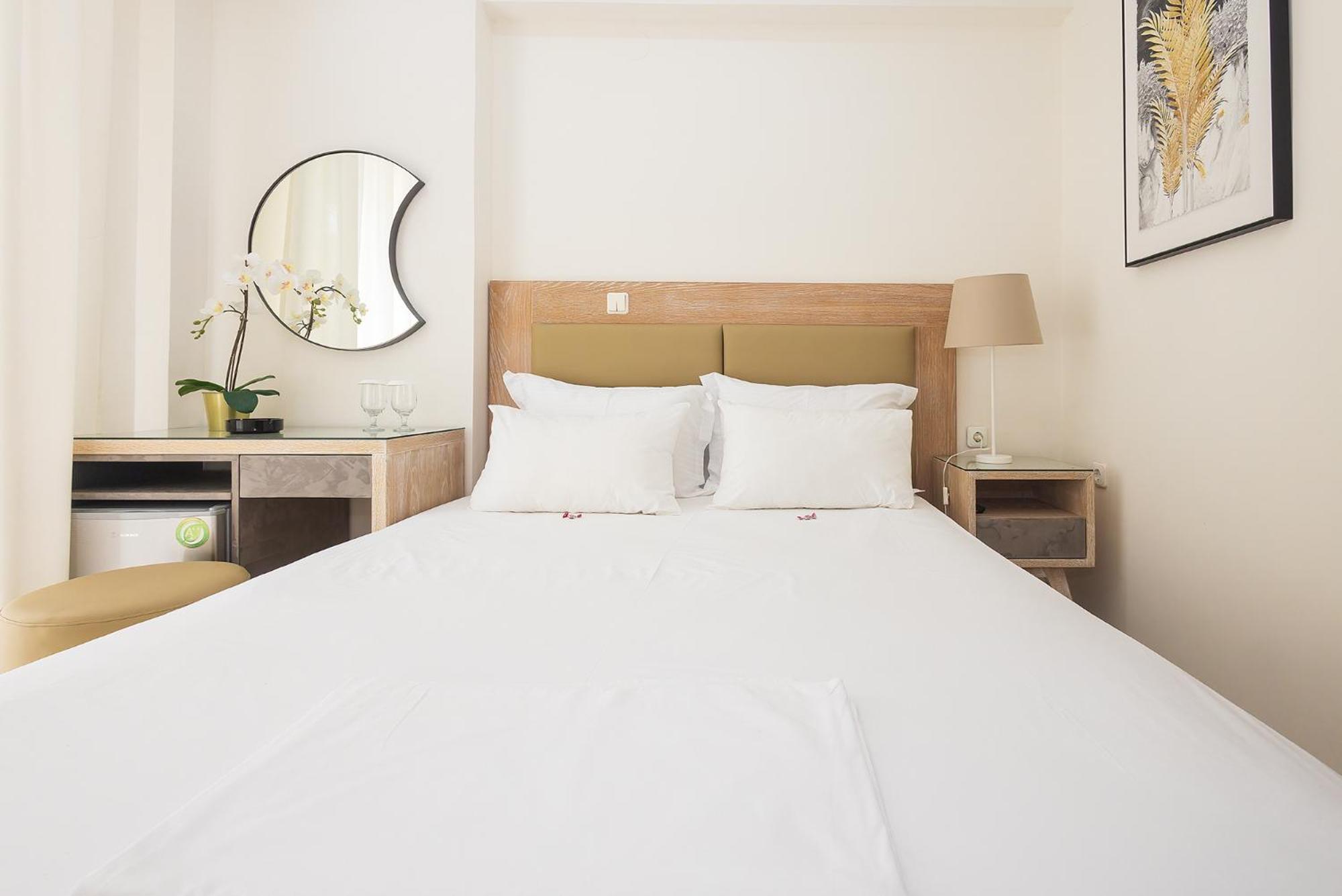 Le Monde Seaview Apartment