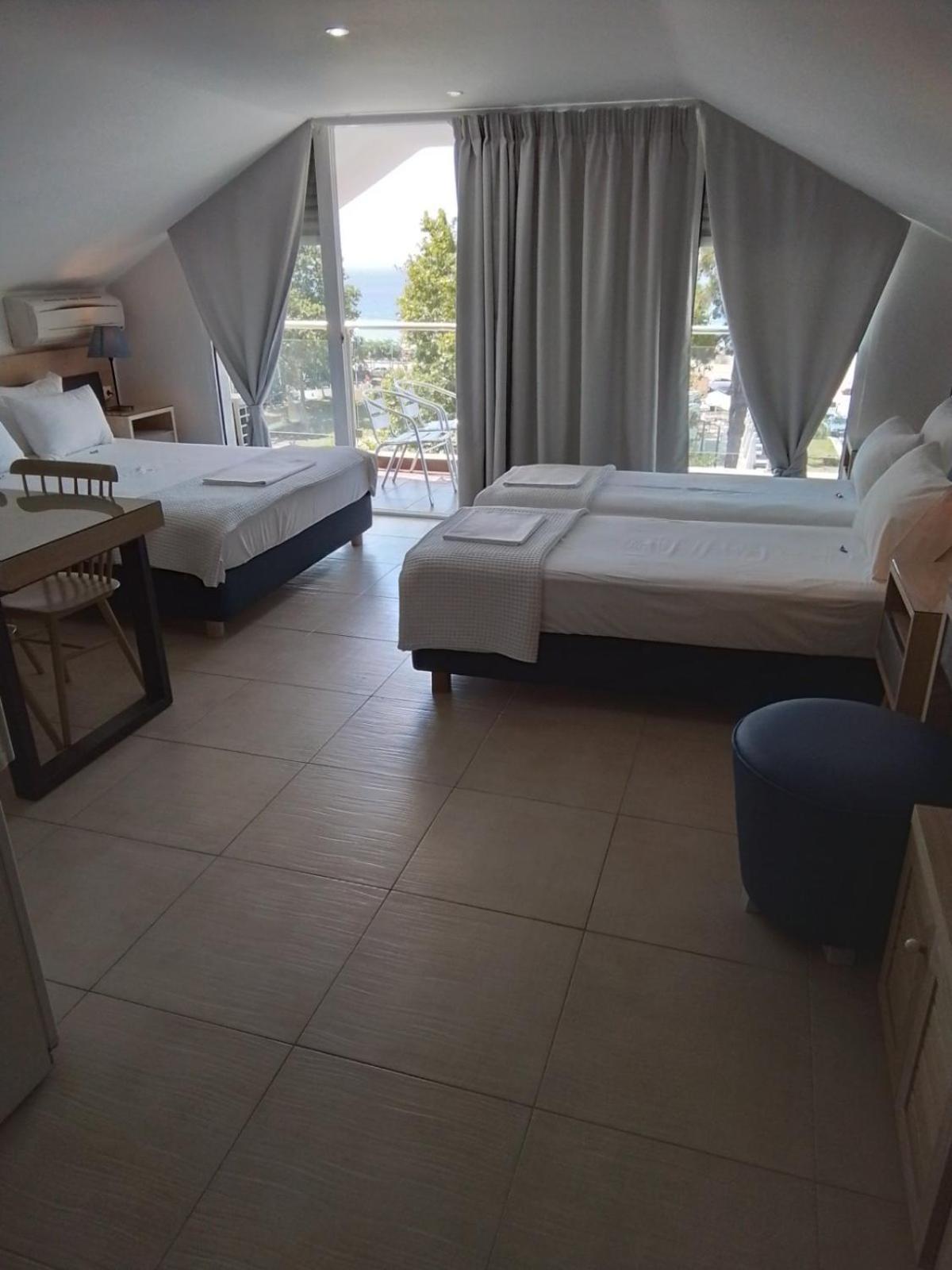 Le Monde Seaview Nea Kallikrateia